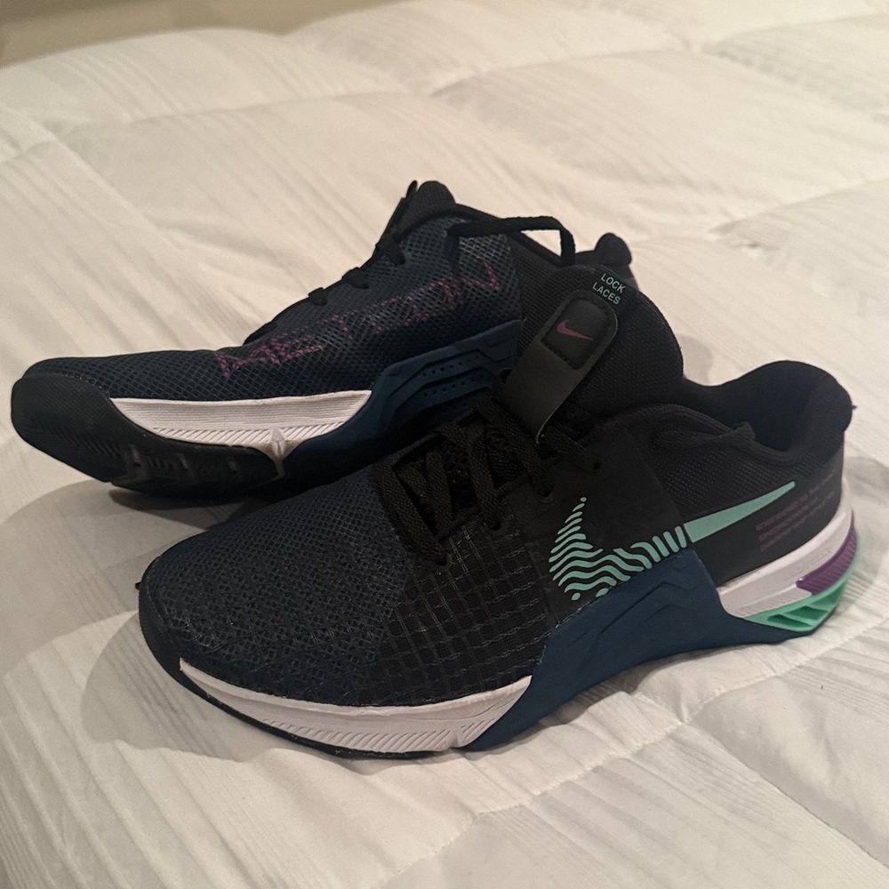 Nike Women's Metcon 8 Training Shoes SIZE 9 Black Valerian Blue